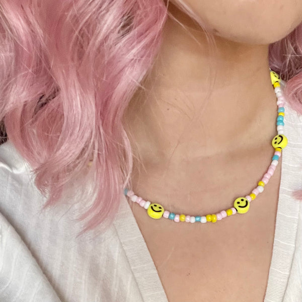 Collar happyface pinkblue.