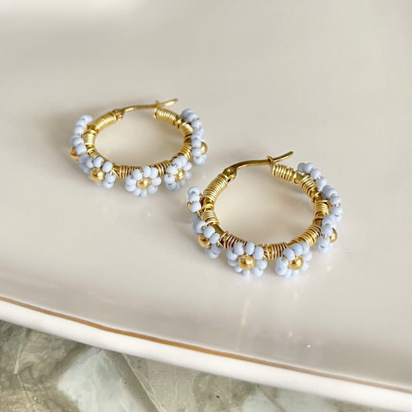 Arracadas azul pastel.