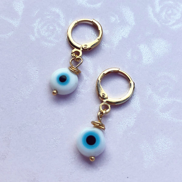 Huggies ojito blanco.